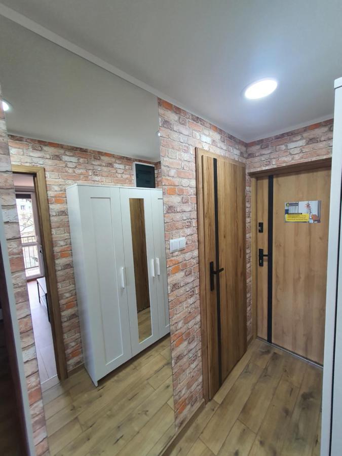 Jdk Apartamenty Mlynarska 44M2 6-Osobowy Kalisz Extérieur photo